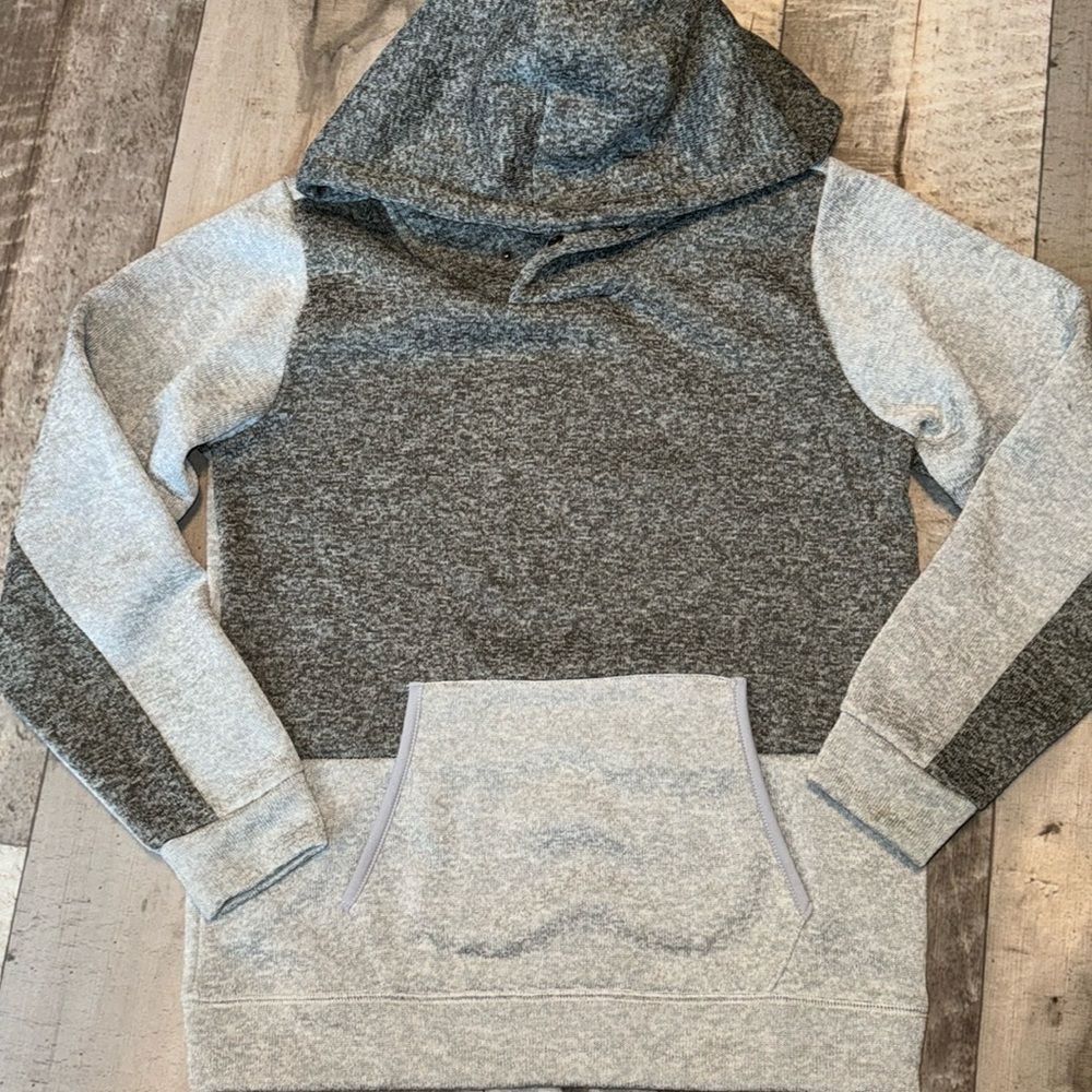 OCEAN‎ CURRANT hooded Sweatshirt- size Small